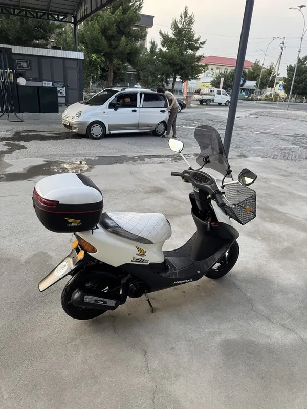 Honda dio 50cc holqti ideal 600$ 3 Honda dio 50cc holqti ideal 600$ 3