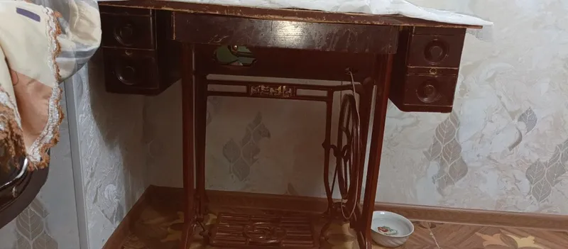 продается швейная машинка