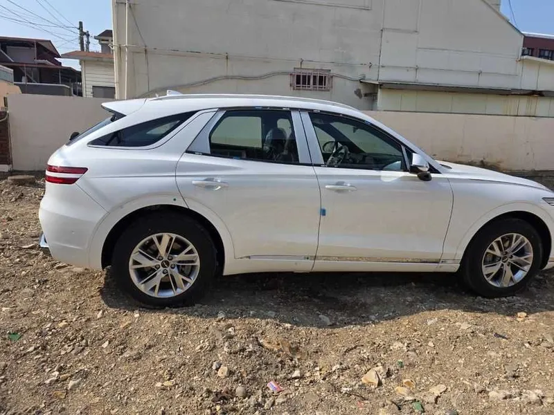 Genesis GV70 2.5T Gasoline 2WD 3 Genesis GV70 2.5T Gasoline 2WD 3