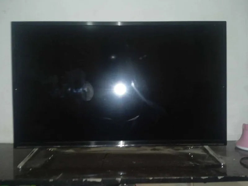 Продам телевизор Artel TV LED 1 Продам телевизор Artel TV LED 1