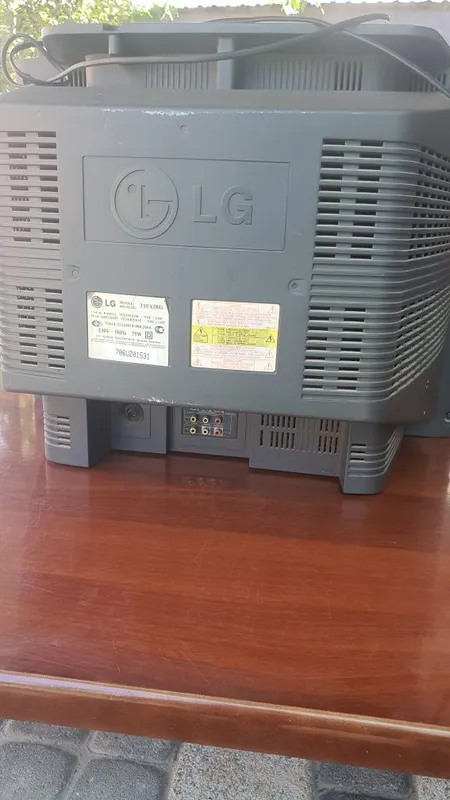 Телевизор LG 21FA3RG — фото 2