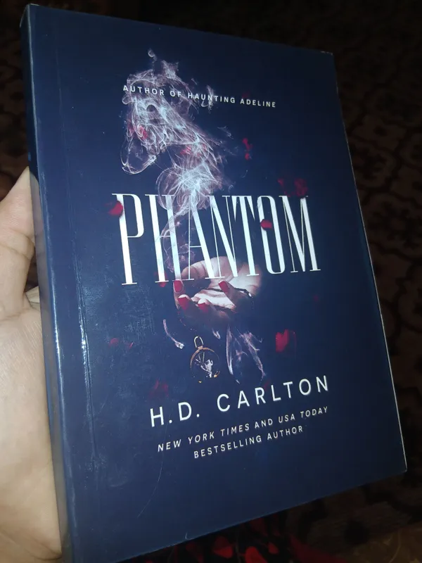 Phantom by H.D.Carlton. Qora romantika ktob