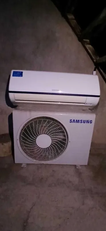 Qish-yoz konditsioneri SAMSUNG 12 Qish-yoz konditsioneri SAMSUNG 12