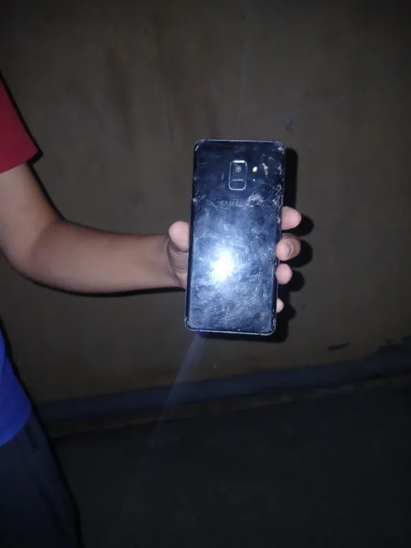 Samsung Galaxy A8+ 1