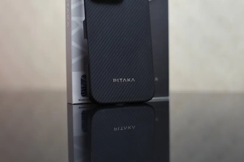 Оригинальный чехол PITAKA 16 Pro Ultra-Slim Case 5 Оригинальный чехол PITAKA 16 Pro Ultra-Slim Case 5