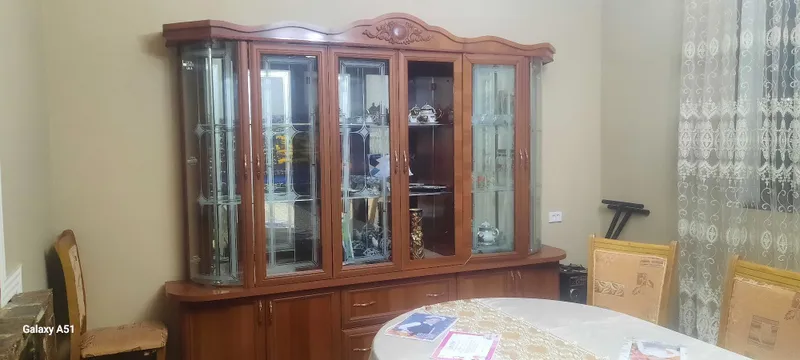 Стенка сотилади. Стенка