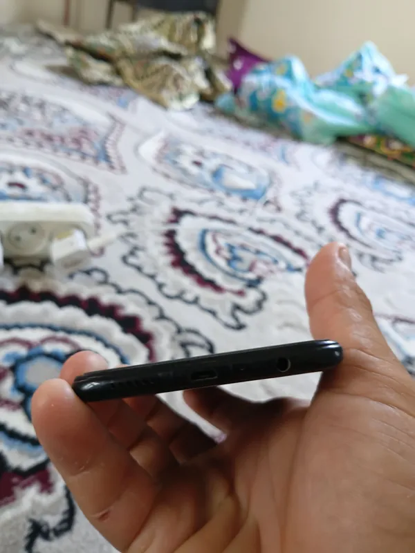 samsung a 10 s ishlashi yaxshi xolati zòr 32 gb li 3