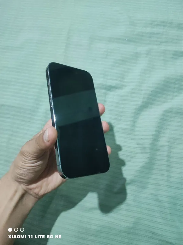 iPhone 14 Pro eSIM 3 iPhone 14 Pro eSIM 3