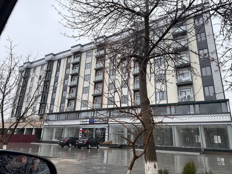 Дом сотилади,коробка холатида.