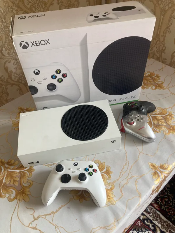 Xbox series S 512gb. + Uyinlar+2 gamepad — фото 2