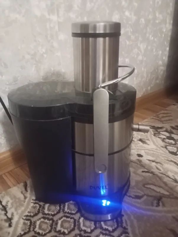 продается соковыжималка сенсорная