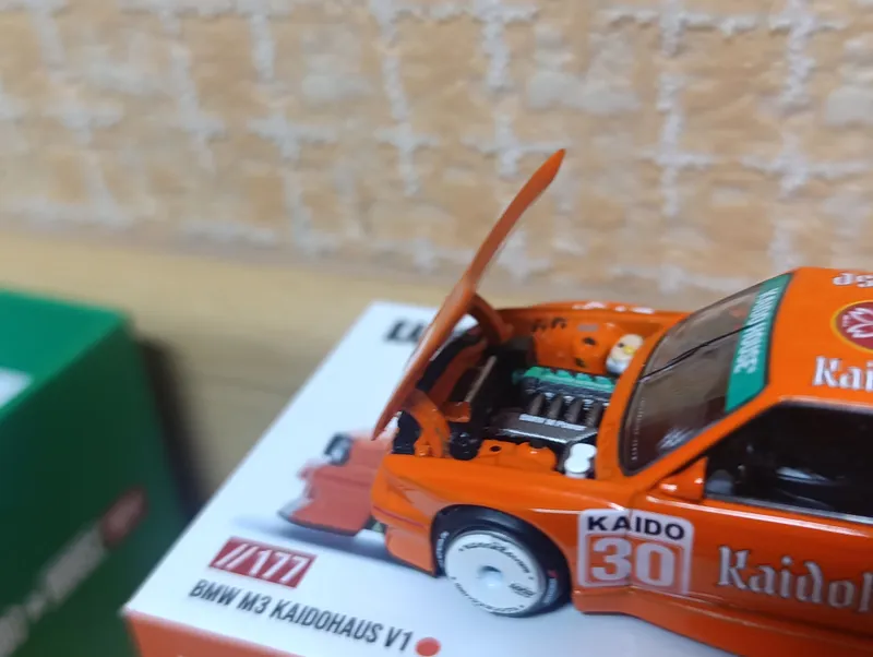 BMW e30 1/64 модель 2 BMW e30 1/64 модель 2