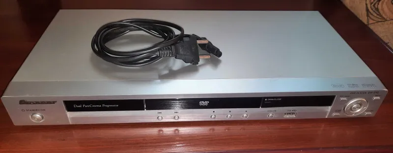 Продам DVD player Pioneer DV-310-S 1