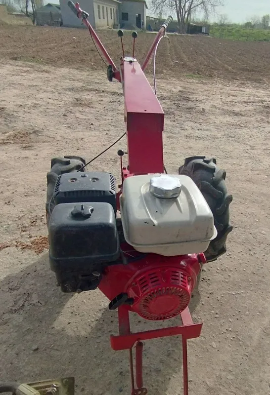 Motoblok Mtz sotiladi 1