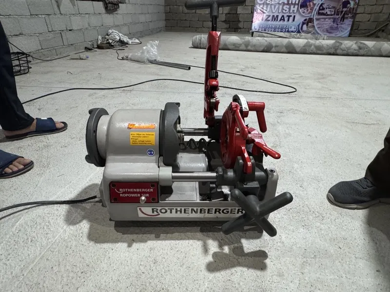 Metal turbalarga rezba ochish aparati 3