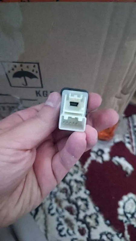 USB разъем Cobalt Spark Gentra Original GM — фото 1
