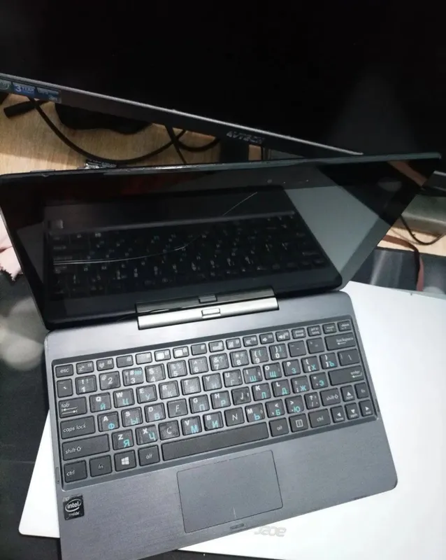 Ноутбук Asus T100 1 Ноутбук Asus T100 1