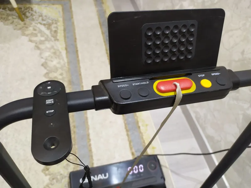 Продам электрическую беговую дорожку Genau Stride X. До 120 кг — фото 4