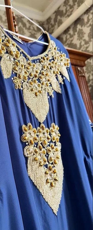 Абая 2