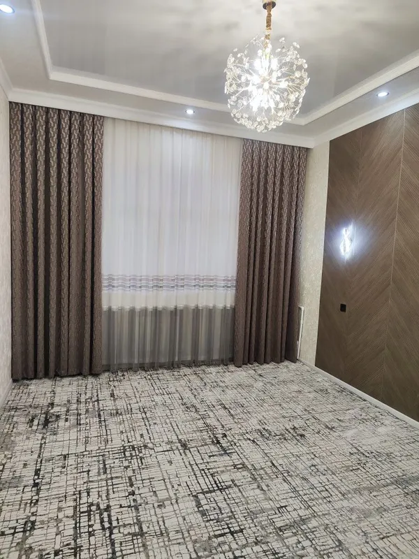 Navoi shaxar 22 maktabni yonidan kv 2 Navoi shaxar 22 maktabni yonidan kv 2