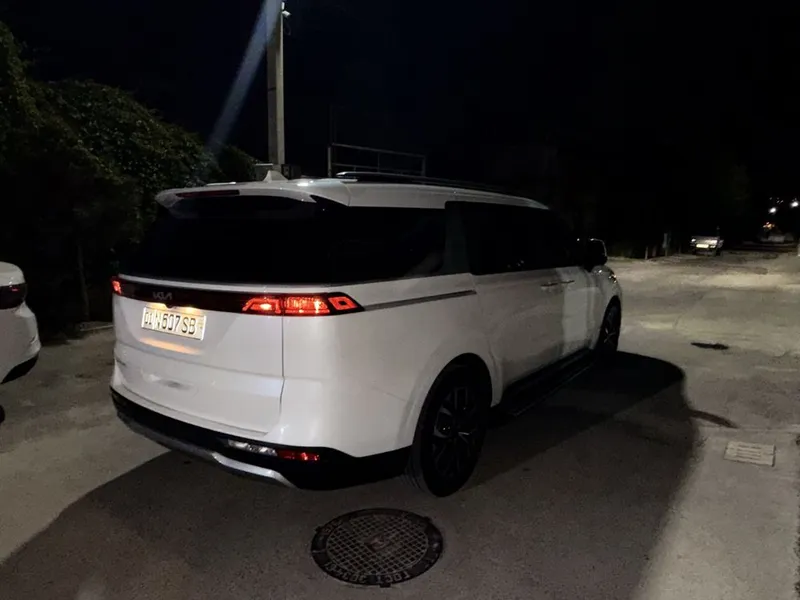 Kia Carneval 2022 yil Restayling 5 Kia Carneval 2022 yil Restayling 5
