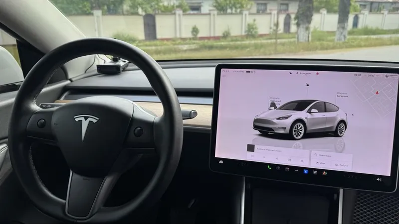 Tesla Model Y Long Range — фото 4
