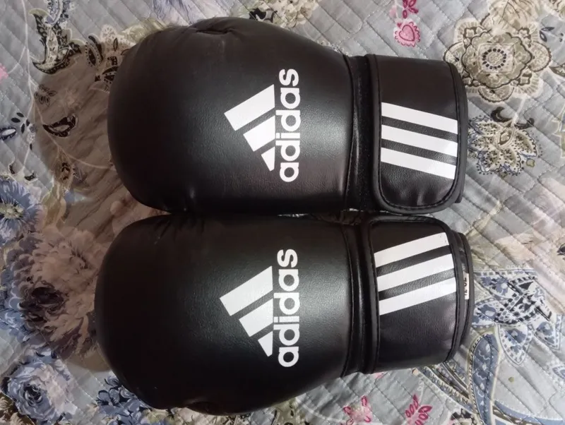 Boks uchun adidas DAN qora rangli perchatki 3 Boks uchun adidas DAN qora rangli perchatki 3