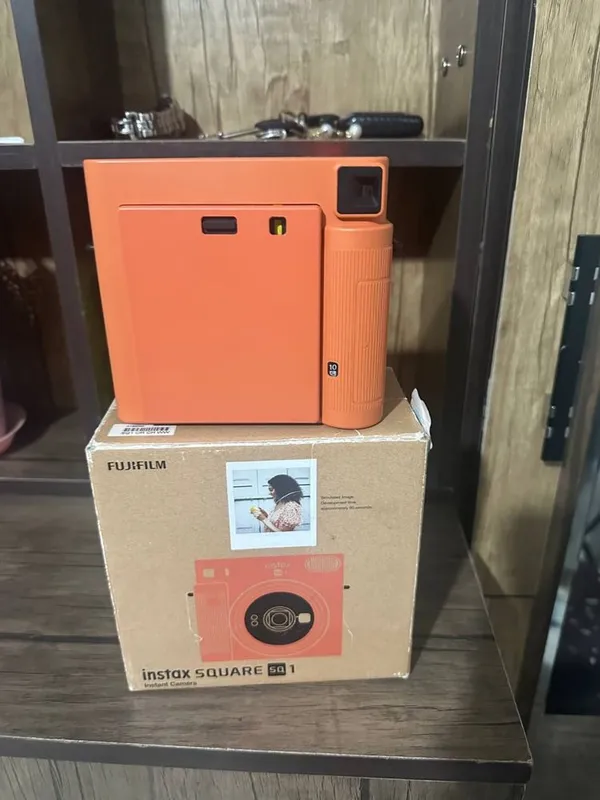 Фотоаппарат моментальной печати FUJIFILM INSTAX SQUARE SQ1 3 Фотоаппарат моментальной печати FUJIFILM INSTAX SQUARE SQ1 3