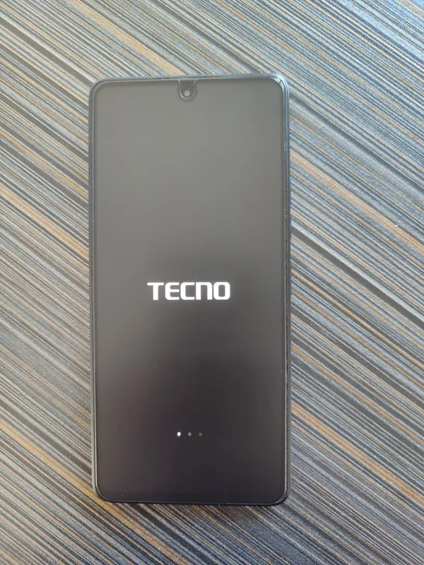 Techno Camon 20 Pro — фото 2 Techno Camon 20 Pro — фото 2