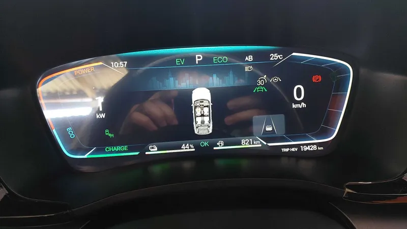 BYD byd song plus dm i champion 150km flagship — фото 4