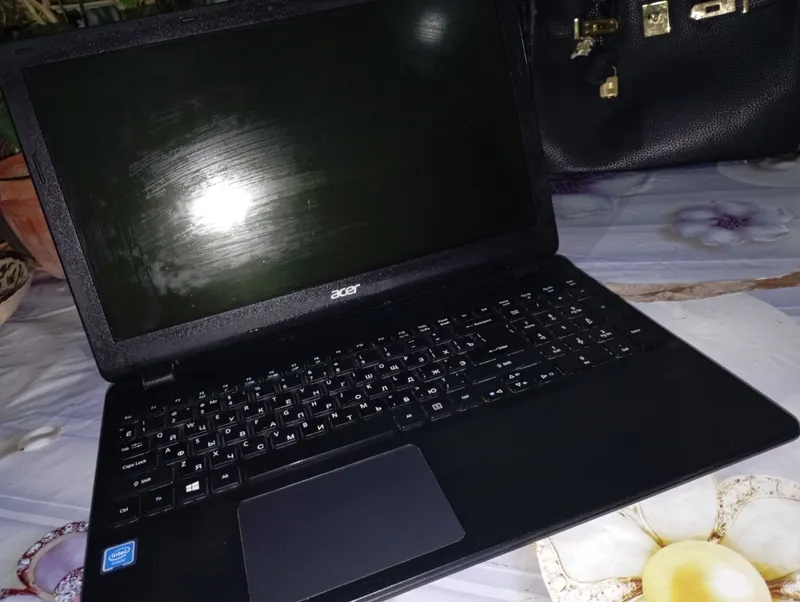 Noutbuk ACER 3