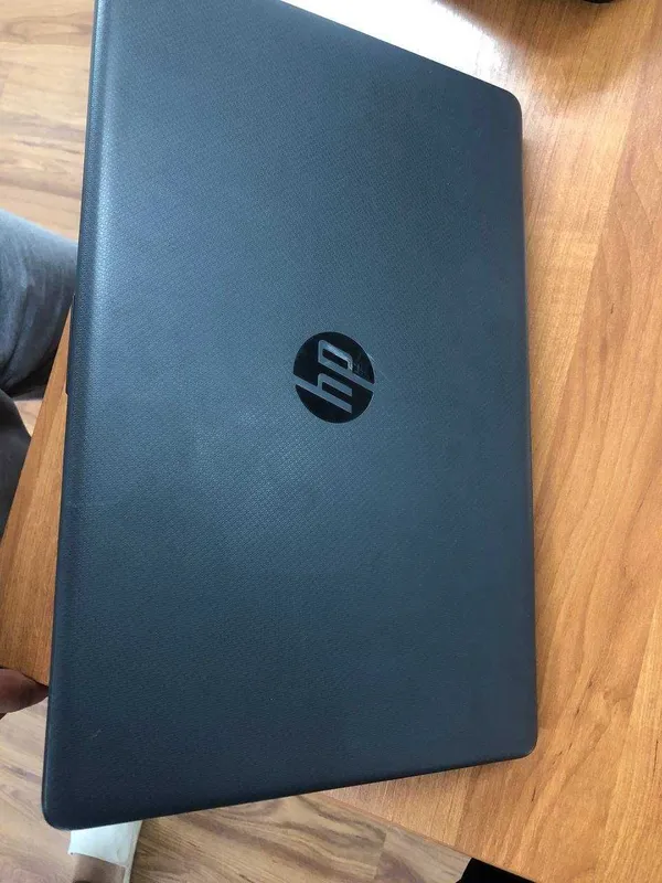 Noutbuk sotiladi HP 2