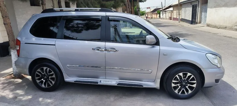 Kia Carnival sotiladi 3 Kia Carnival sotiladi 3