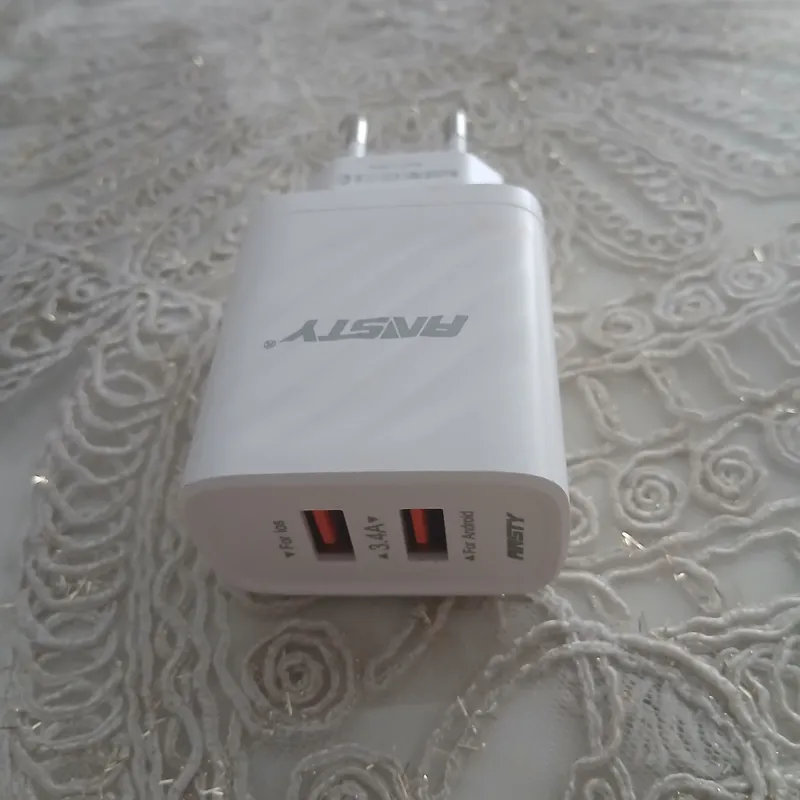 Yangi Adaptor Tezda Sotiladi.