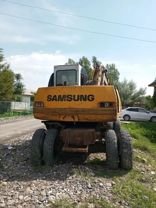 Samsung ekskavator — фото 1