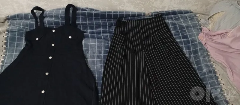 Продам хорошие брюки и ещё одежду для девушек 2 Продам хорошие брюки и ещё одежду для девушек 2