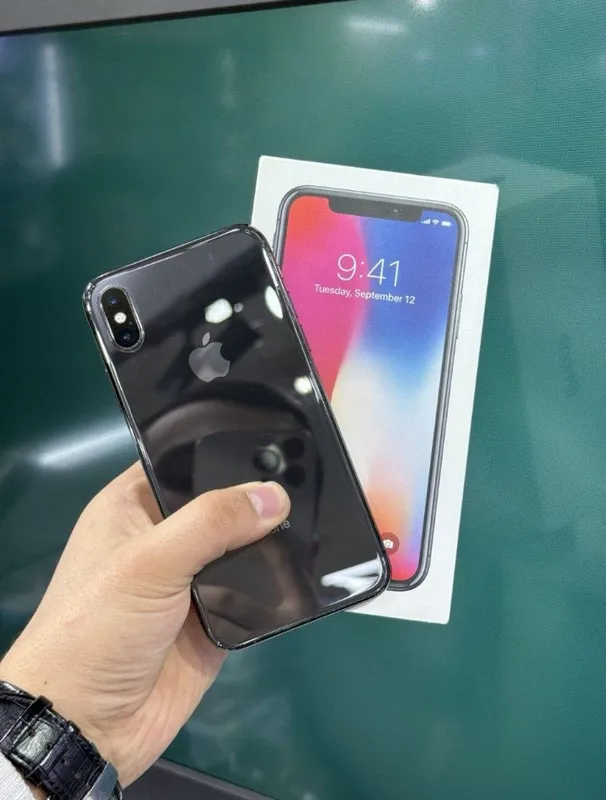 iPhone X 256GB в идеальном состоянии 2 iPhone X 256GB в идеальном состоянии 2