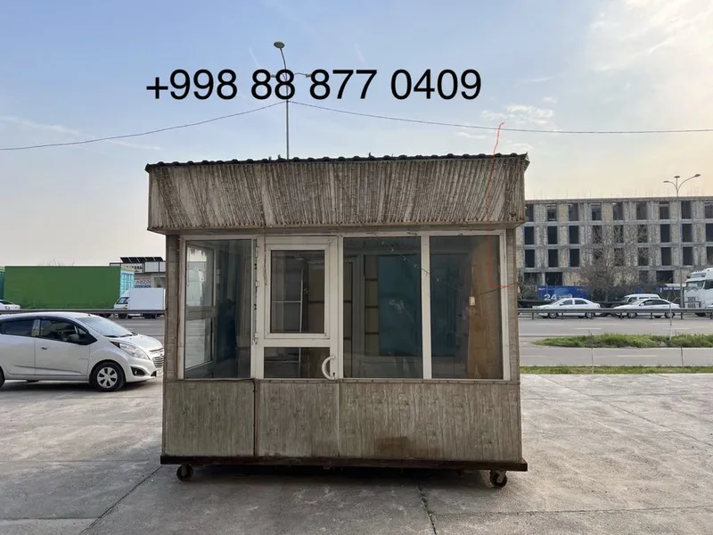 Magazin butka, balonlari bor xarakatlanadi