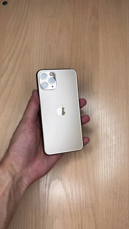 iPhone 11 Pro 1