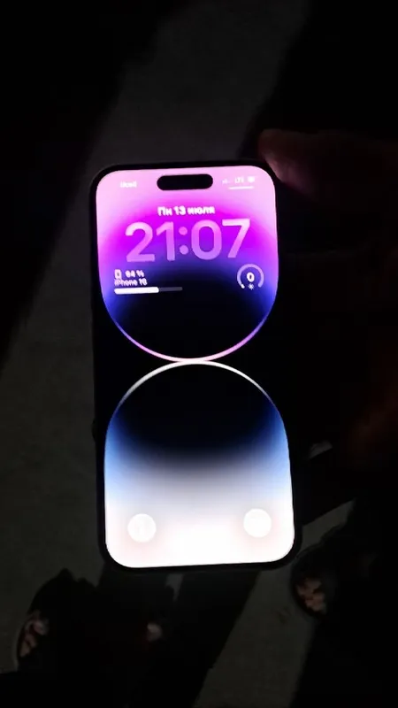 Apple 4