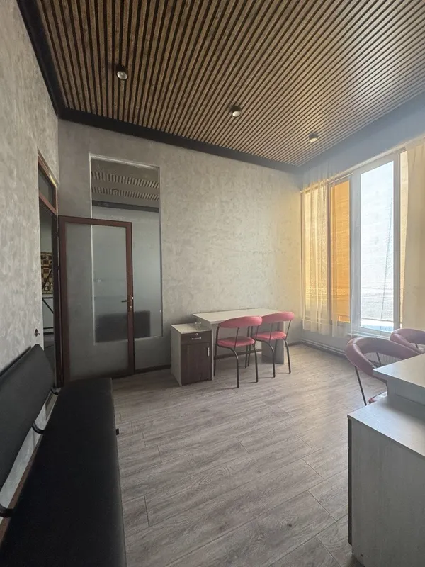 Алгоритм Сдаётся офис с мебелью и техникой 60м2 3 Комнаты 4