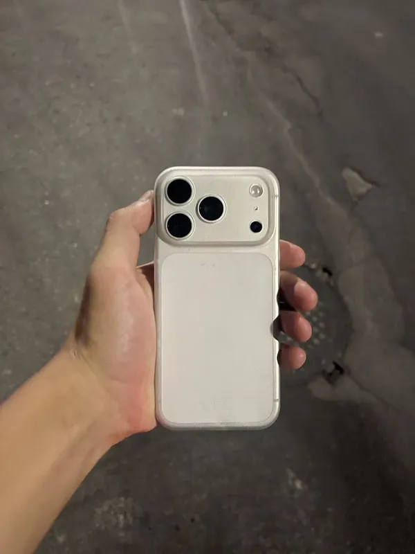iphone 17 pro silver 1 iphone 17 pro silver 1