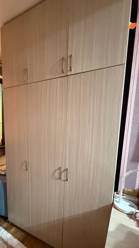 Шкаф