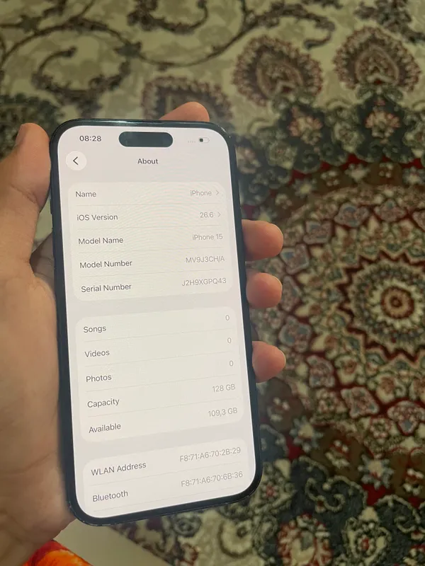 iPhone 15 4 iPhone 15 4