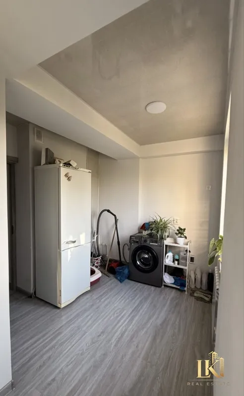 Ta’mirli keng 2 xonali kvartira sotiladi 1