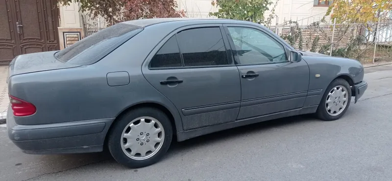 Mercedes W210 Мерседес — фото 2