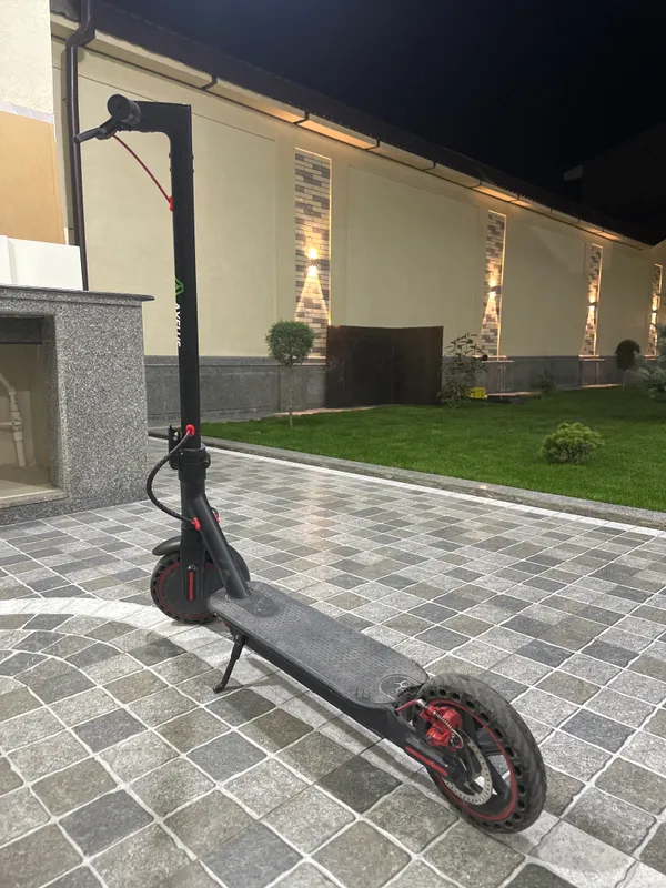 Электросамокат Lenzod Pro 1 Электросамокат Lenzod Pro 1
