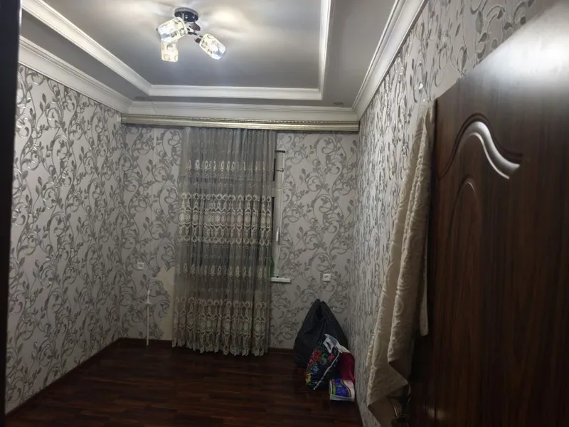 Arenda kvartira Qora qamish 2/4 gril bar 3 xona 1 etaj joyi zor 3 Arenda kvartira Qora qamish 2/4 gril bar 3 xona 1 etaj joyi zor 3