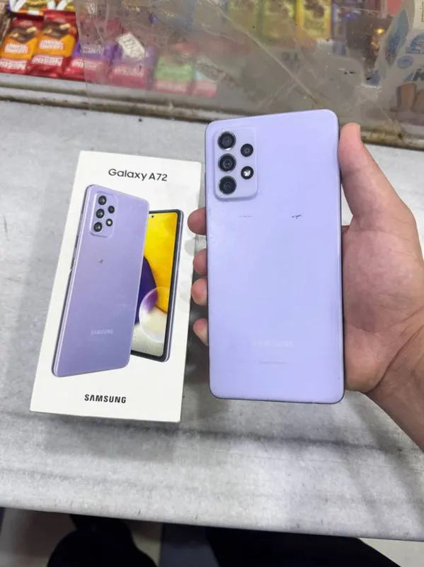 Samsung Galaxy A72 1