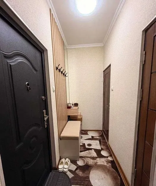 33 m² 1 xonali kvartira sotiladi · ID 6896 8 33 m² 1 xonali kvartira sotiladi · ID 6896 8